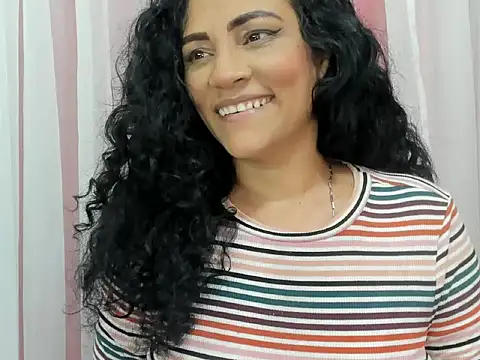 Bianca_slut1's cam snapshot