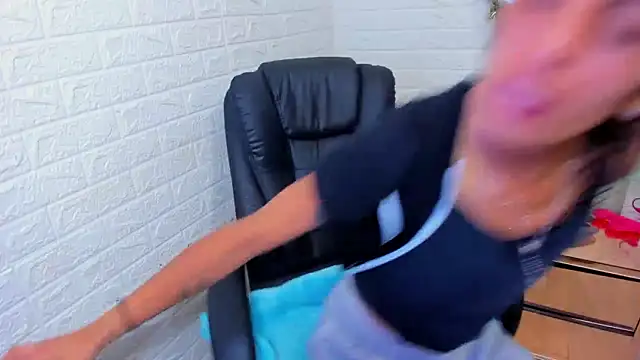 ImCrazzy's cam snapshot