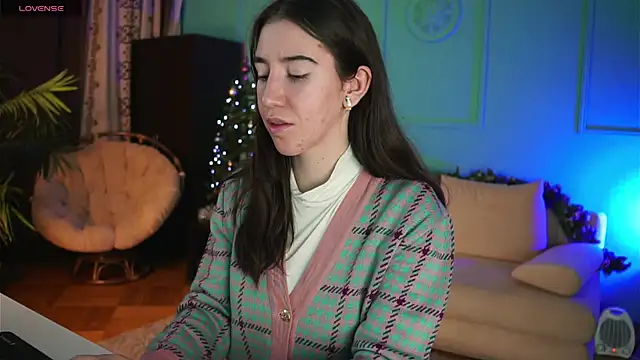 Belle_Via's cam snapshot