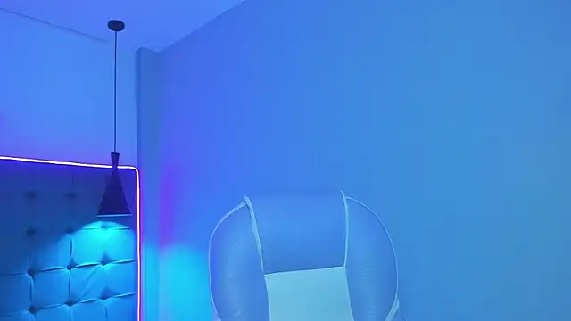 NicolasFerrer18 live sex cam