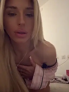 kadieraee's cam snapshot