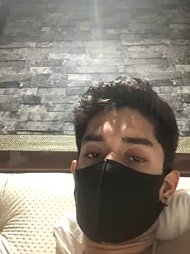 karan72819 live sex cam