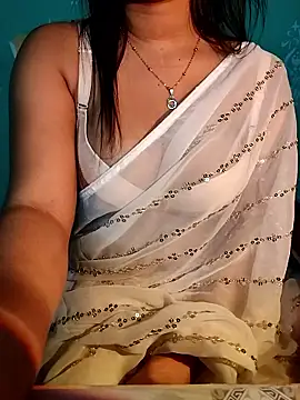 QueenOfHeart_07's cam snapshot