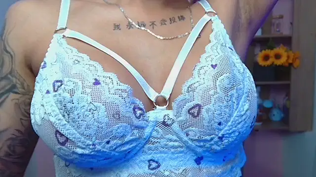 Vaioletcooper's cam snapshot