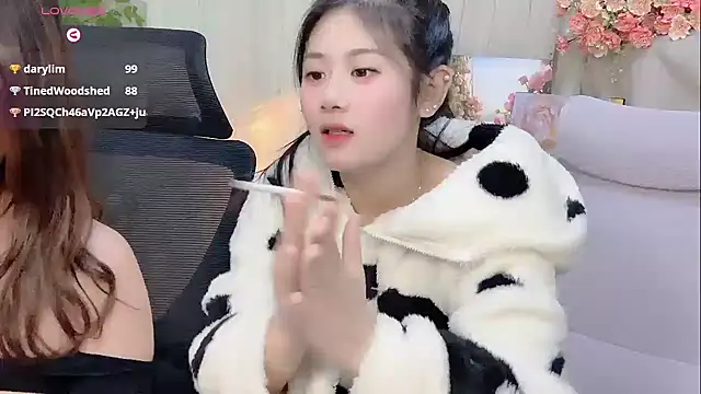 Yvonne-07 live sex cam