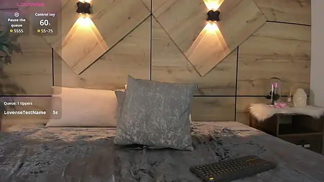 sussan_fox_'s cam snapshot