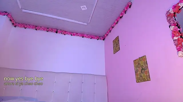 lilyth_bloom's cam snapshot