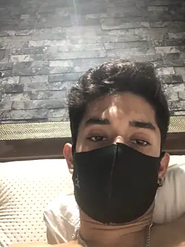 karan72819 live sex cam