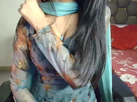 CUTE_princess_143's cam snapshot