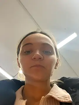 TheYourL live sex cam