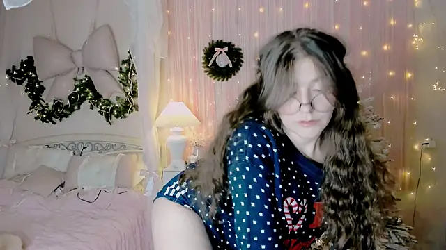 RuthMorse's cam snapshot