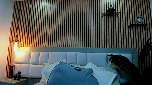 KattyBonnie's cam snapshot