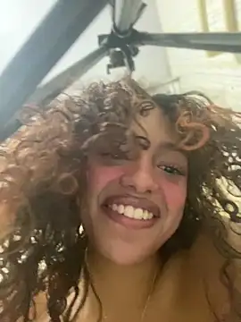 PrettyLia's cam snapshot