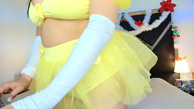 Amelie_saenz's cam snapshot