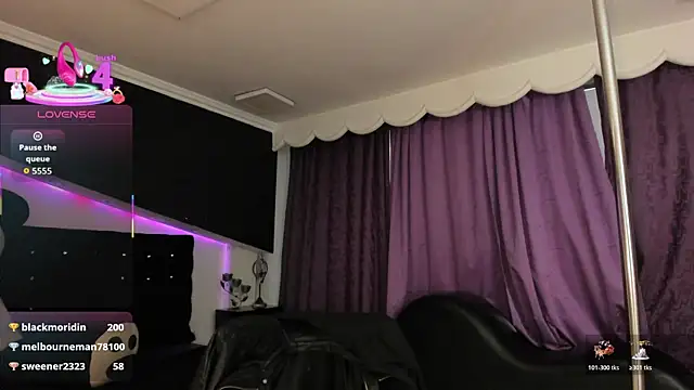 Coral_Gibson's cam snapshot