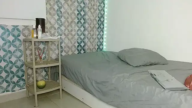 Emilybateee's cam snapshot