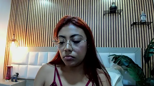 KattyBonnie's cam snapshot