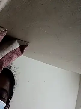 bigtelugubhama's cam snapshot