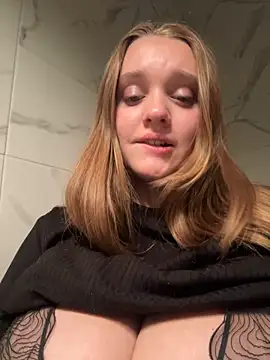 AnnitaJune's cam snapshot