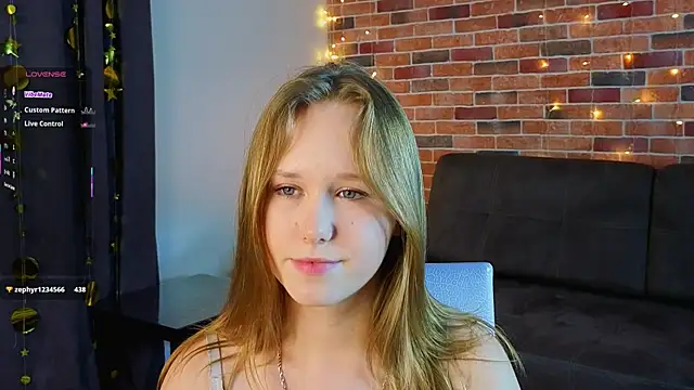 VoidElaris live sex cam