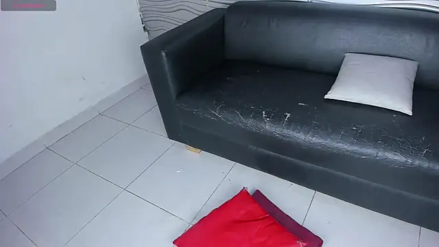 Hot_destructionXxx18 live sex cam