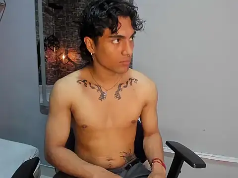 MattFiore live sex cam