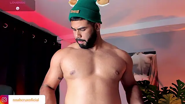 noah_crux's cam snapshot