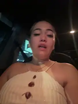 Danielavegax live sex cam