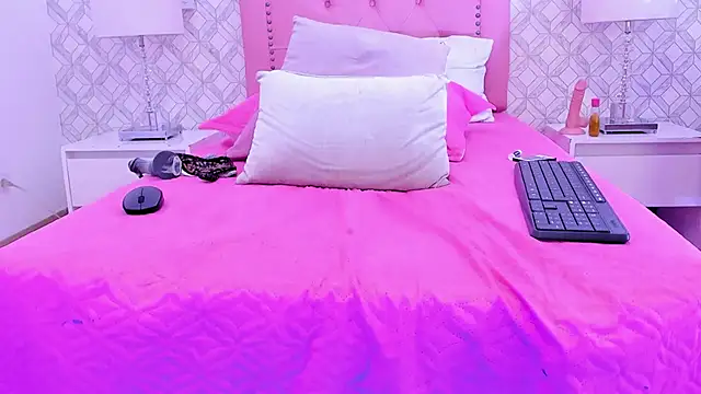 amber__ferrera's cam snapshot