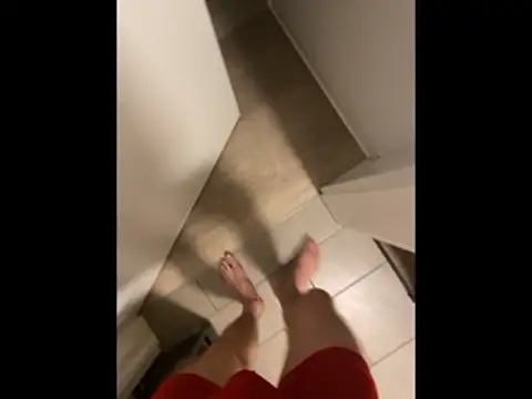 MolleDolle live sex cam