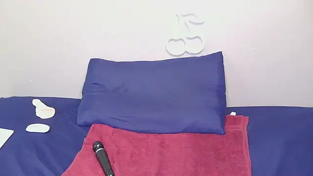 Serafynn's cam snapshot