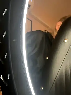 BarbieBlondieGirl's cam snapshot