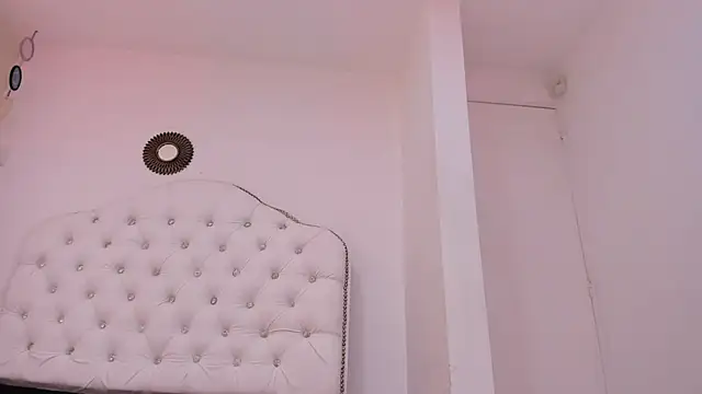 CharlottePetitte's cam snapshot