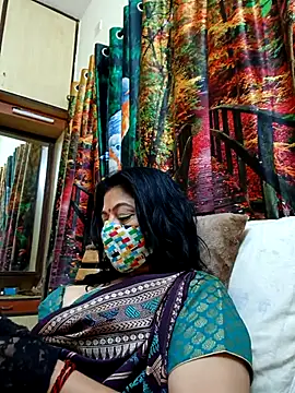 Ratna-777 live sex cam