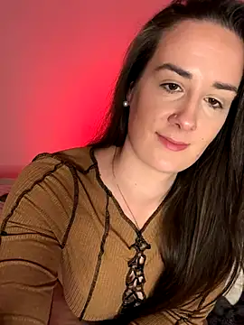 EllaMae live sex cam