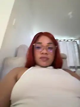 ashley_Tompson1's cam snapshot