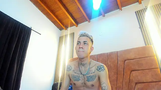 AYALA_TATTOO's cam snapshot