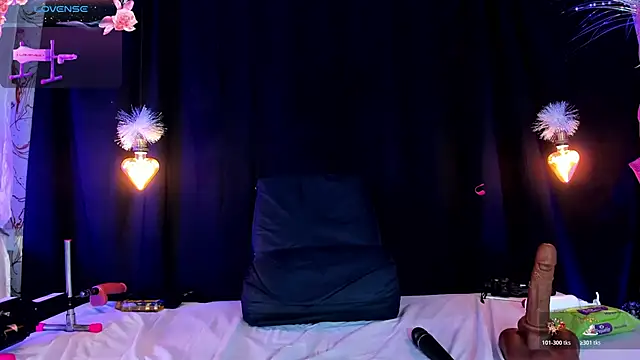 NAOMY_COOPER's cam snapshot