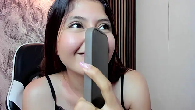 amy_innocent_1's cam snapshot