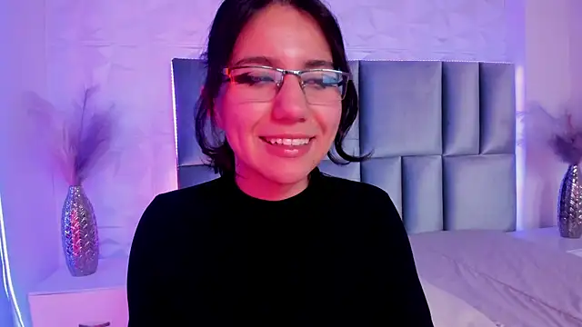 HollyPeach's cam snapshot