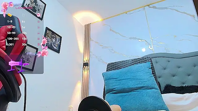 Nina_Rouge7's cam snapshot