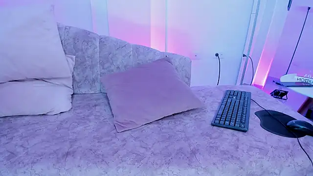 Lynara_norien's cam snapshot