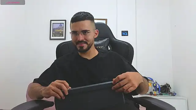 Massimoo_07 live sex cam