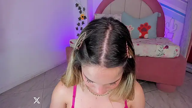 jana_parissi's cam snapshot