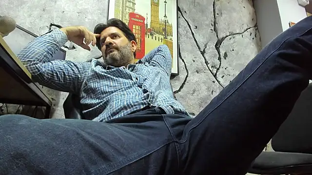 Maxi_thebig_daddy live sex cam