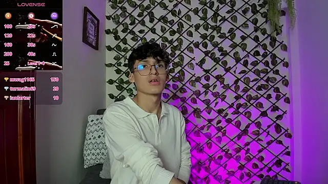 bellmontneon live sex cam