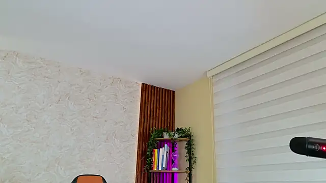 AdanReilly live sex cam