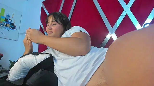 Laly_cherry_ht's cam snapshot