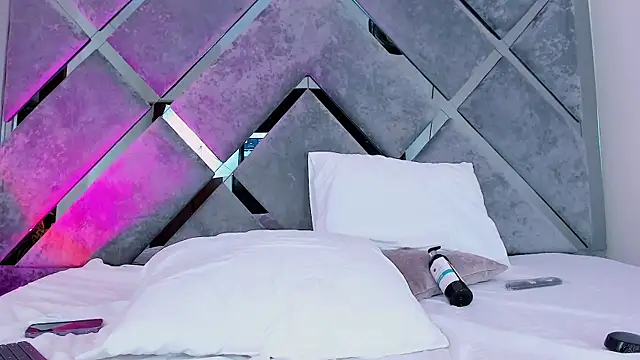 luciagray1 live sex cam