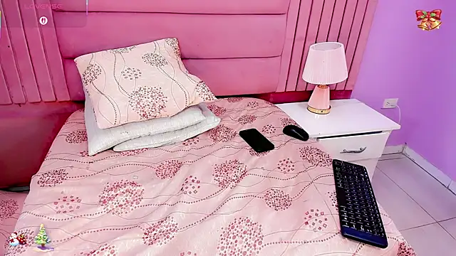 Valeria_Rouss live sex cam